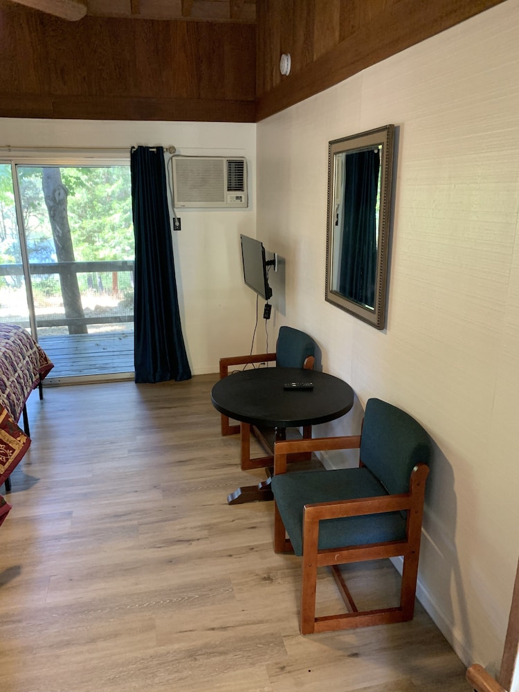 Alta Sierra Village Inn - photo 6