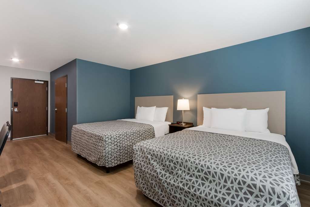 Woodspring Suites Chandler Airport - photo 16