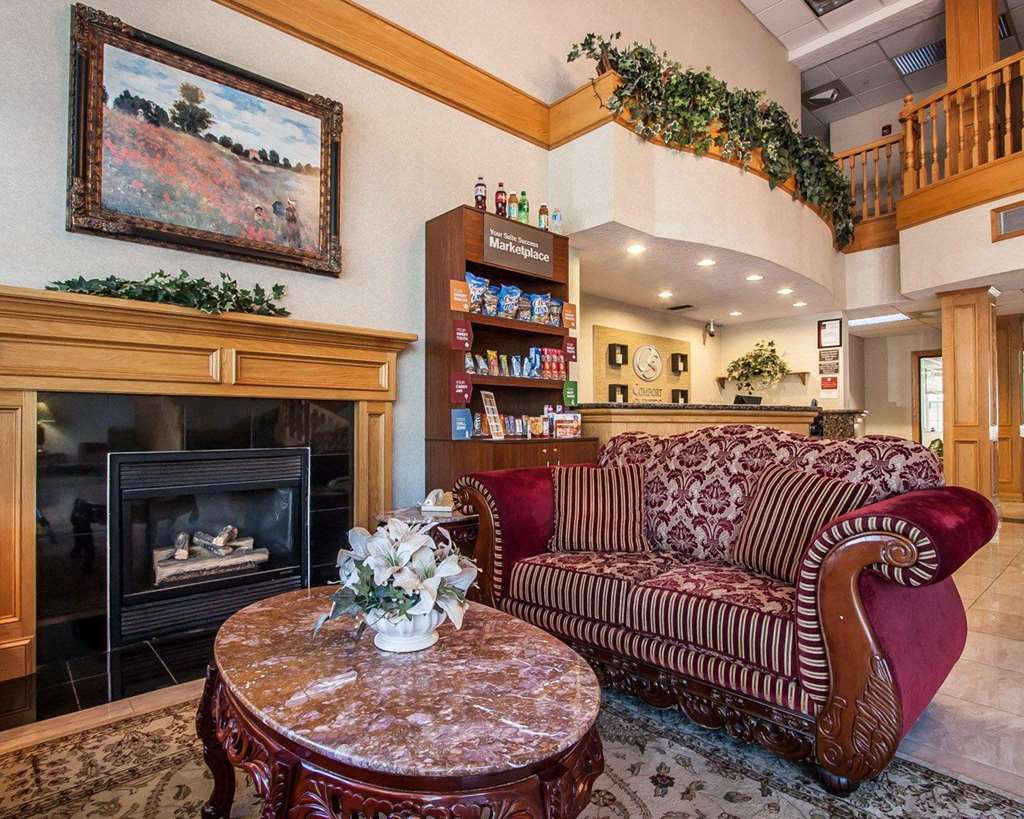 Comfort Suites Clackamas - photo 10