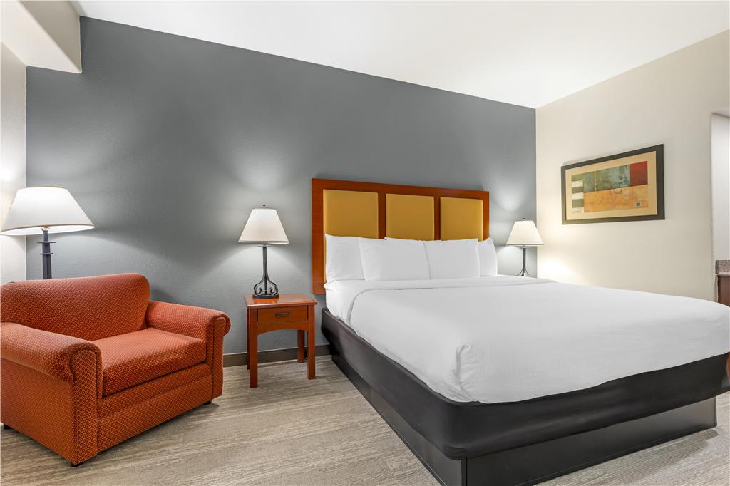 Best Western Plus Waxahachie Inn & Suites - photo 24