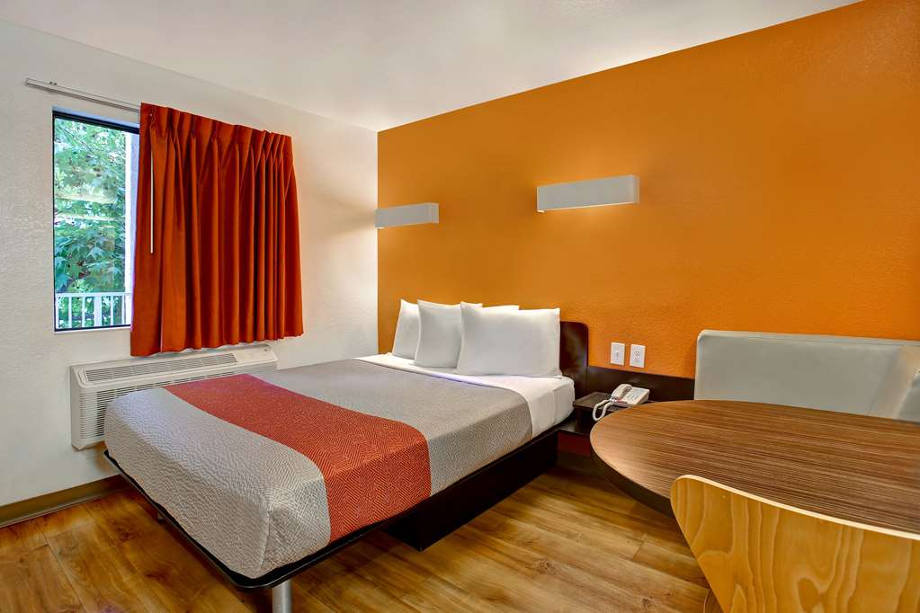 Motel 6 Sunnyvale CA North - photo 15