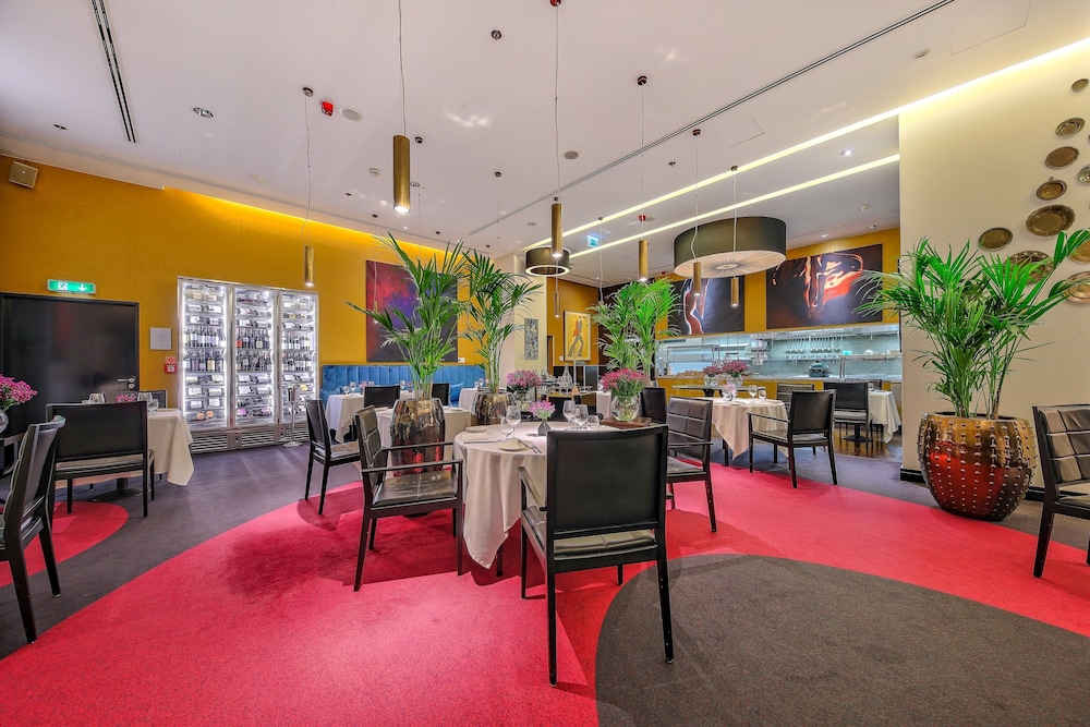 מזון ומשקאות