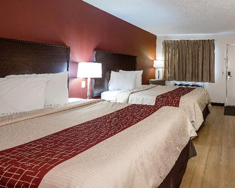Red Roof Inn Dayton Huber Heights - photo 17