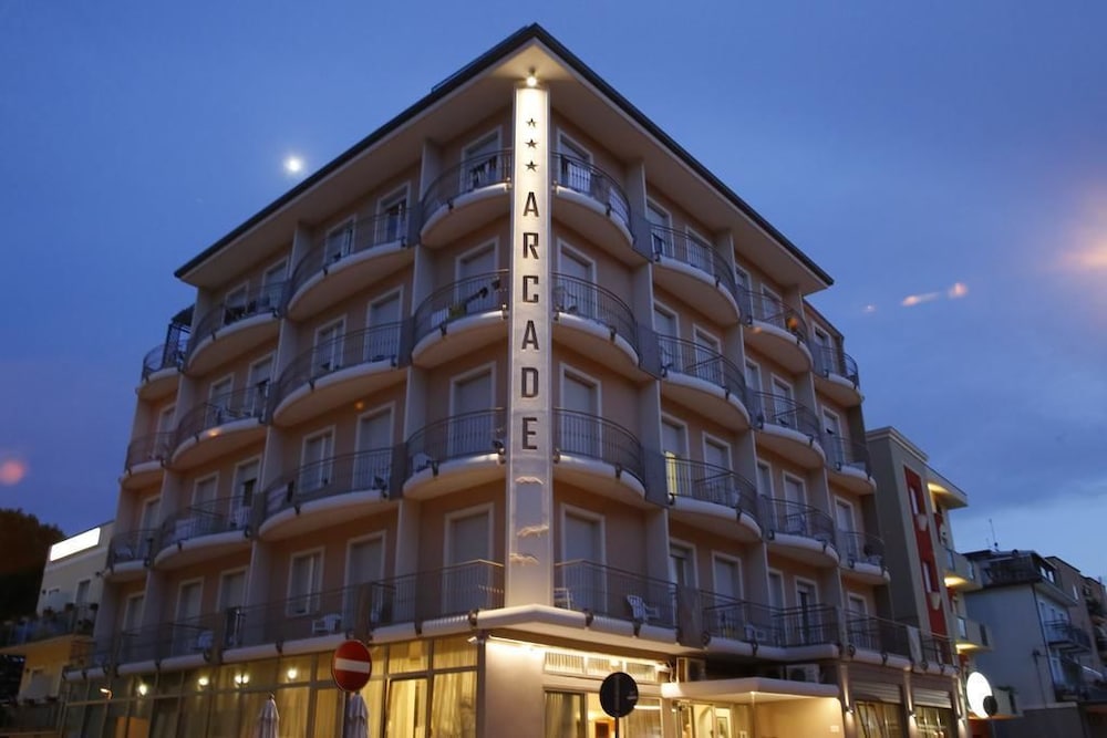 Hotel Arcade - last minute hotel in Rimini