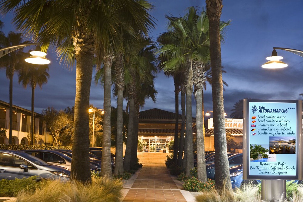 Botel Alcudiamar