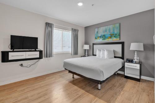 Simplicity At the Rim 1402 I Comfy 3 Bed 2 Bath — 4-Star Luxury Hotel in San Antonio, United States