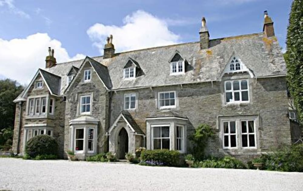 Molesworth Manor — 4-Star Luxury Hotel in Wadebridge, United Kingdom