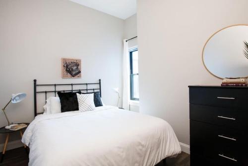 Centrally Located Luxurious Loft Walk Anywhere — 4-Star Luxury Hotel in Boston, United States