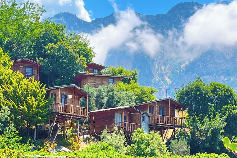 Fullmoon Camp — 5-Star Luxury Hotel in Oeluedeniz, Turkey