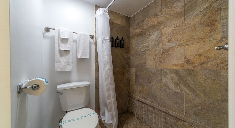 Inn at Camachee Harbor by Coolvacay - photo 116