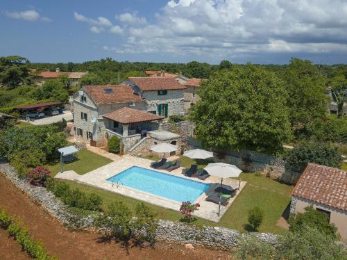 Villa Roza — 4-Star Luxury Hotel in Vodnjan, Croatia