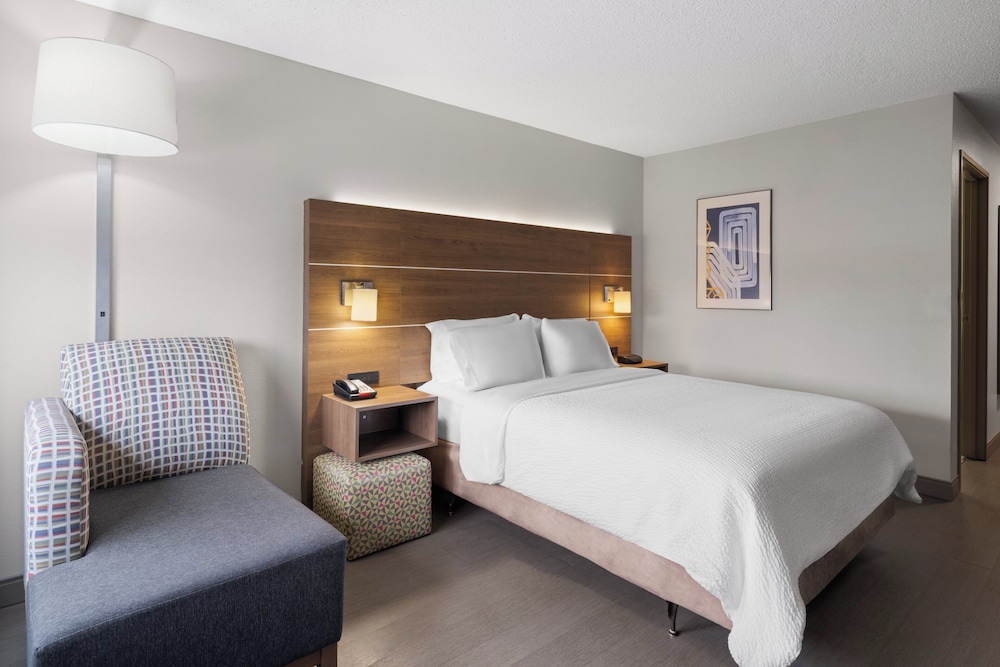 Holiday Inn Express Sheboygan Kohler by IHG - photo 34