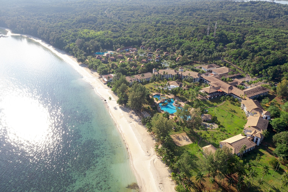 Nirwana Resort Hotel — hotel in Bintan