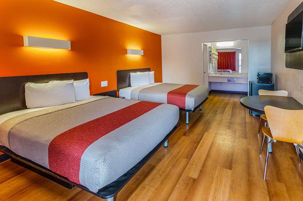 Motel 6 Waxahachie TX - photo 15