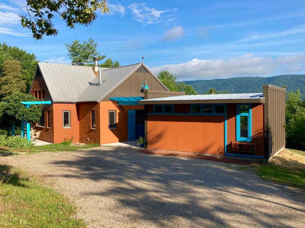 Eden's Echoes Country Retreat — hotel in Blacksburg