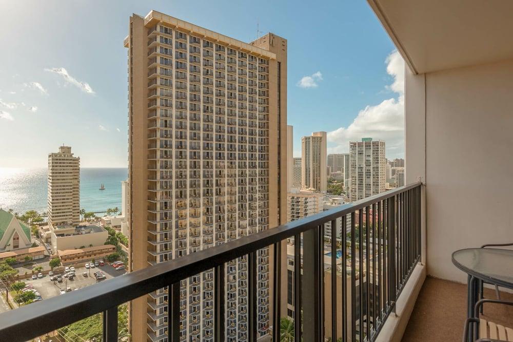 Waikiki Banyan By Koko Resorts - photo 8
