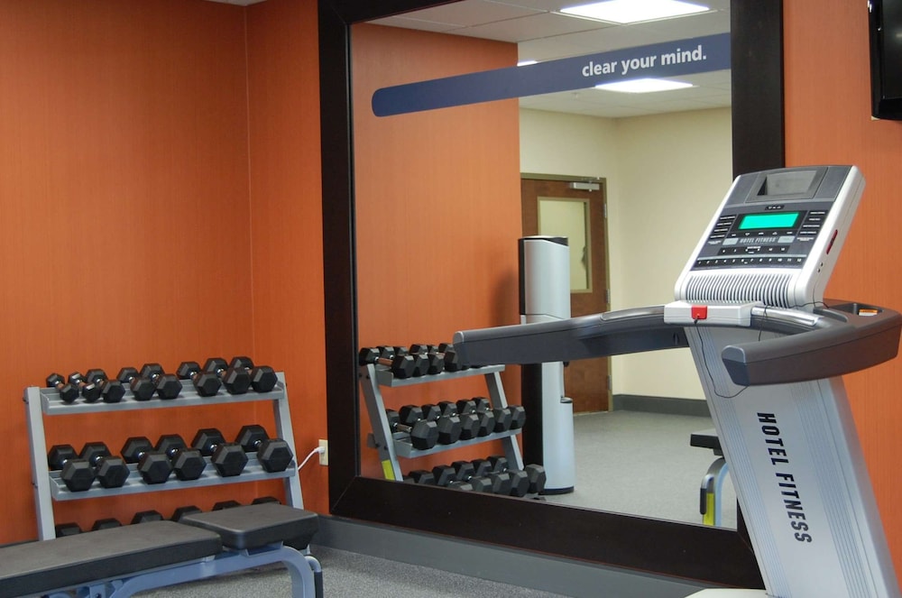 Hampton Inn Geneseo - photo 32
