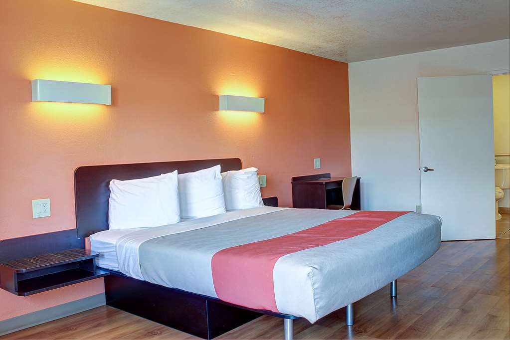 Motel 6 Bishop CA - photo 17