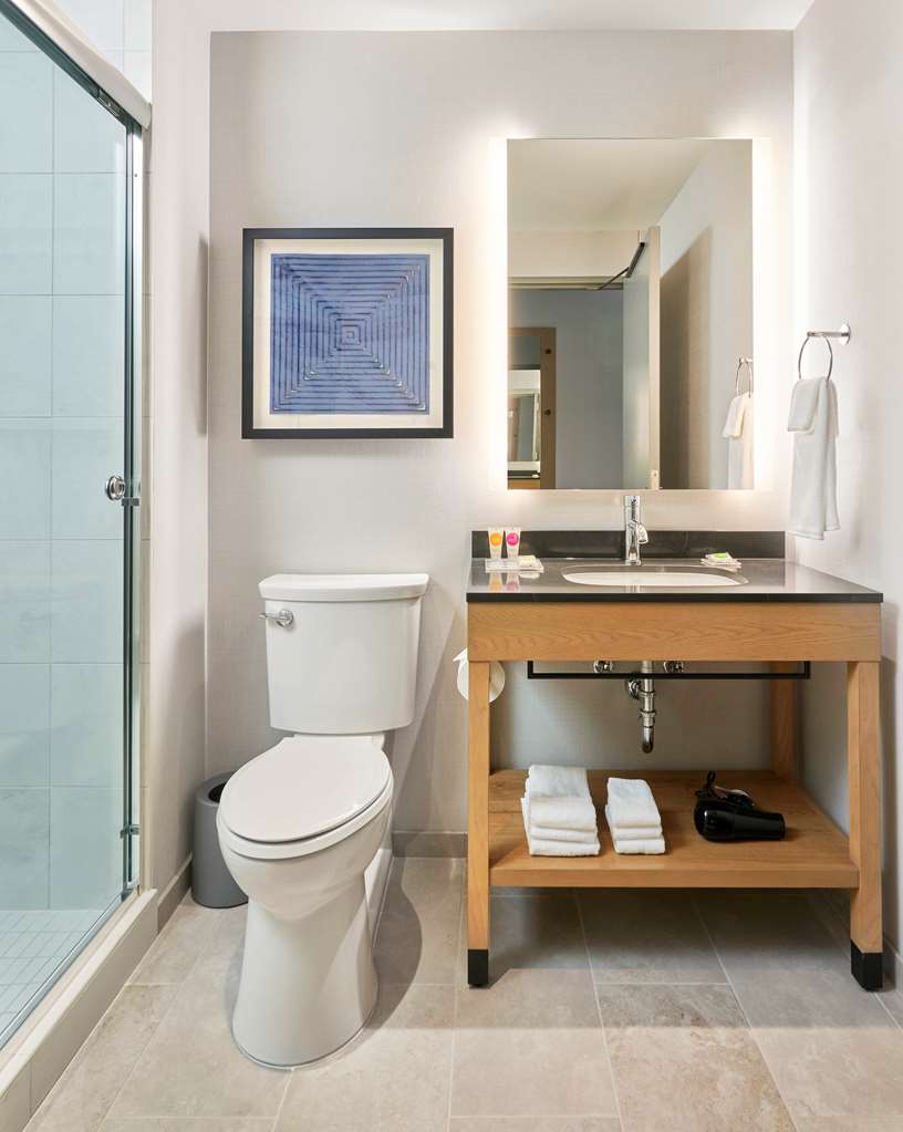 Hyatt House Chicago Medical University District - photo 21