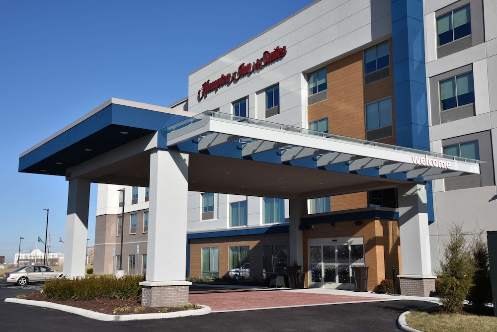 Hampton Inn & Suites Cincinnati Liberty Township - photo 57