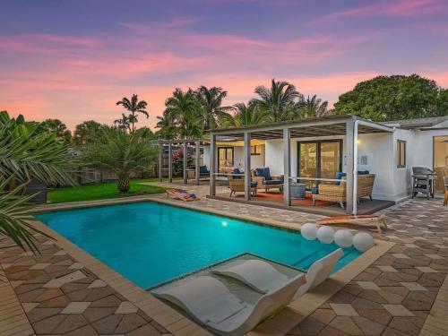 Walk 2 Wilton Heatd Pool & 10 min to Bch Las Olas in Fort Lauderdale, United States