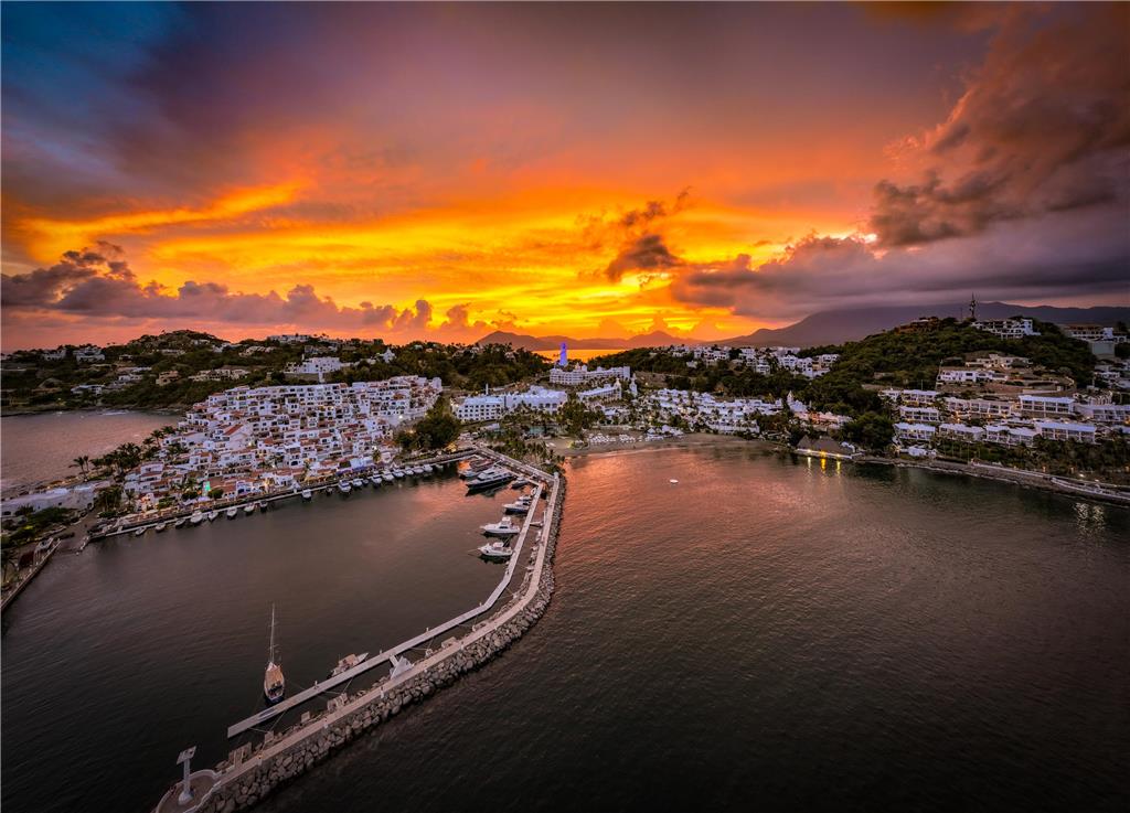 Las Hadas by Brisas in Manzanillo, Mexico