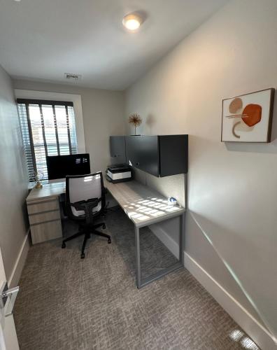 Entire Modern 7 Unit 7 Bath Boutique Inn - photo 29