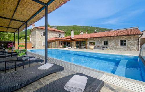 Villa Tina — 5-Star Luxury Hotel in Motovun, Croatia