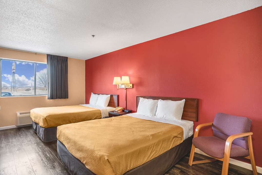 Econo Lodge Princeton - photo 21