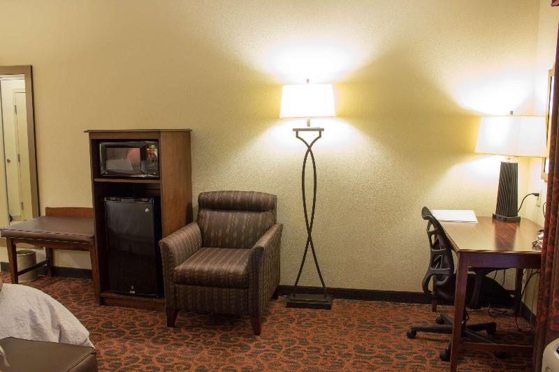 Hampton Inn Junction City - photo 41