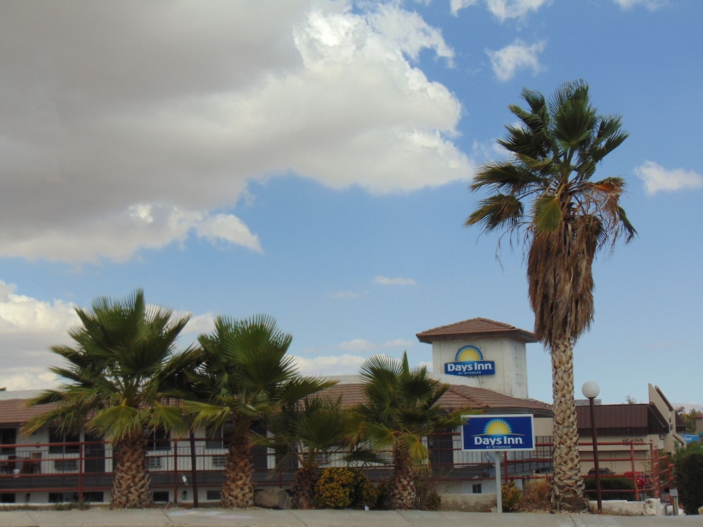 Days Inn by Wyndham Victorville - photo 13