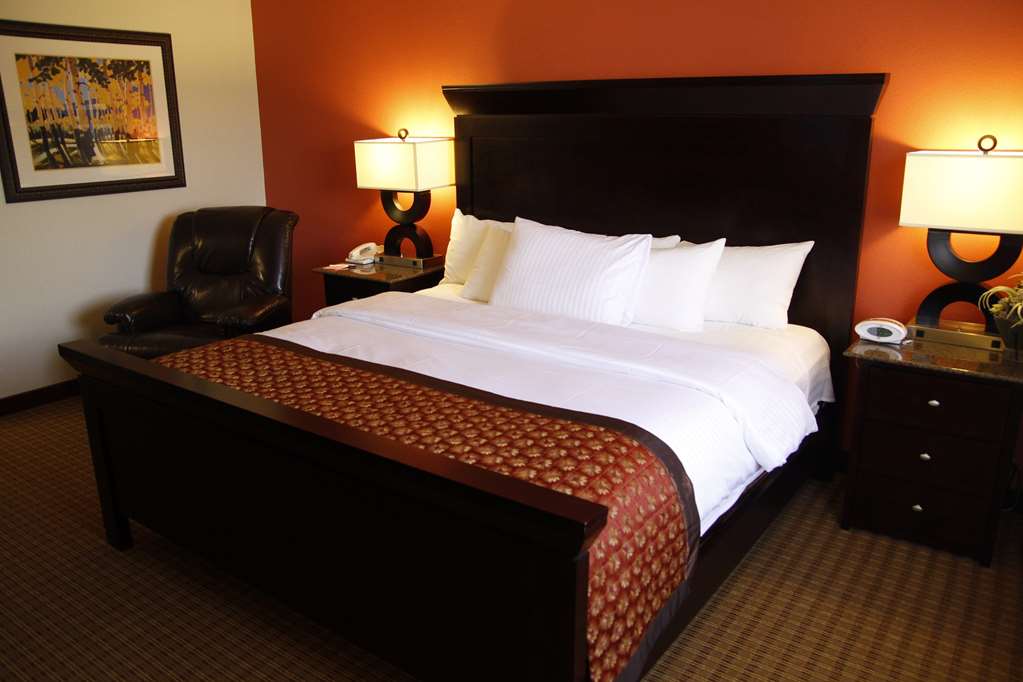 Ramada by Wyndham Viscount Suites Tucson East - photo 12