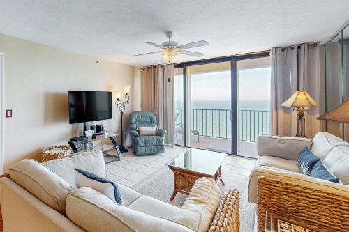 Paradise On The Beach Pool Stunning Views — Daytona Beach Shores