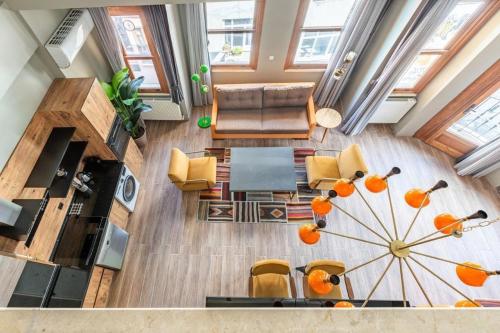 Beautiful Bright Cool Modern 1BD Balat Loft #329 — 4-Star Luxury Hotel in Istanbul, Turkey