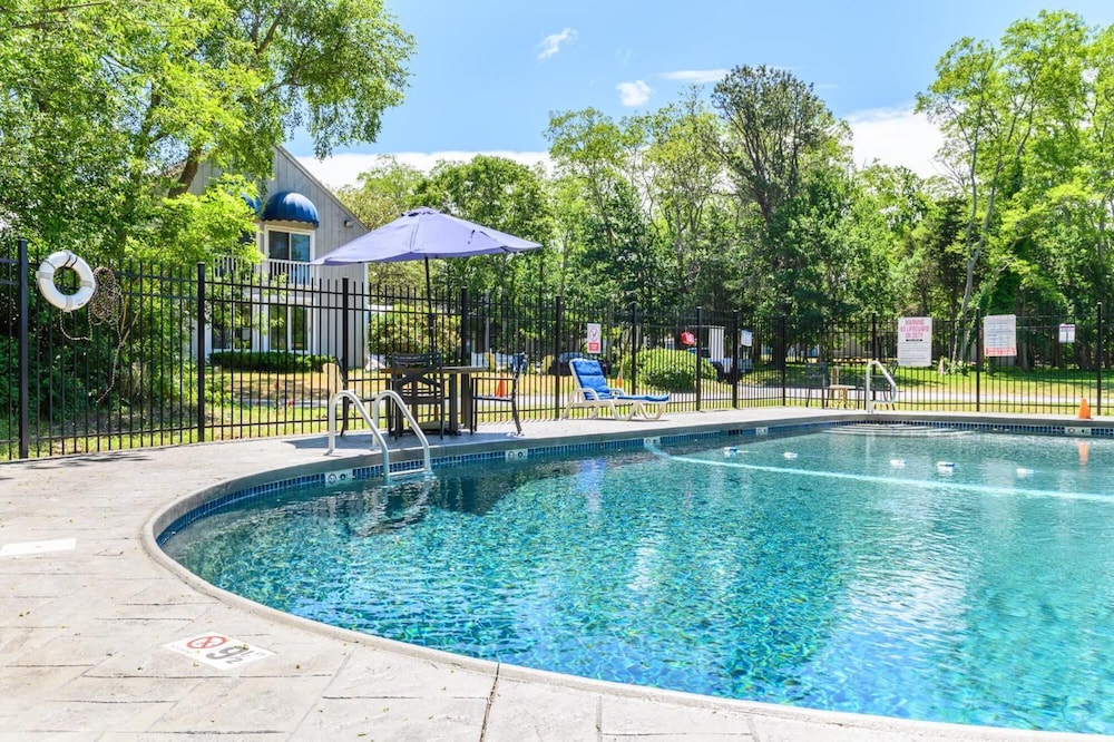 Captains Quarters Motel & Conference Center - photo 23
