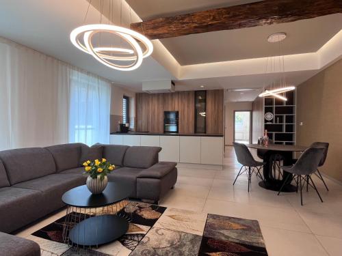 Old Jerusalem Residence — 4-Star Luxury Hotel in Trnava, Slovakia
