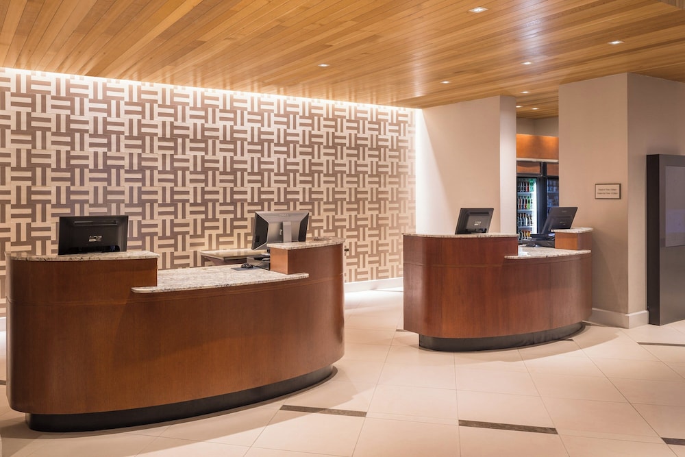 Sheraton Dallas Hotel by the Galleria - photo 3