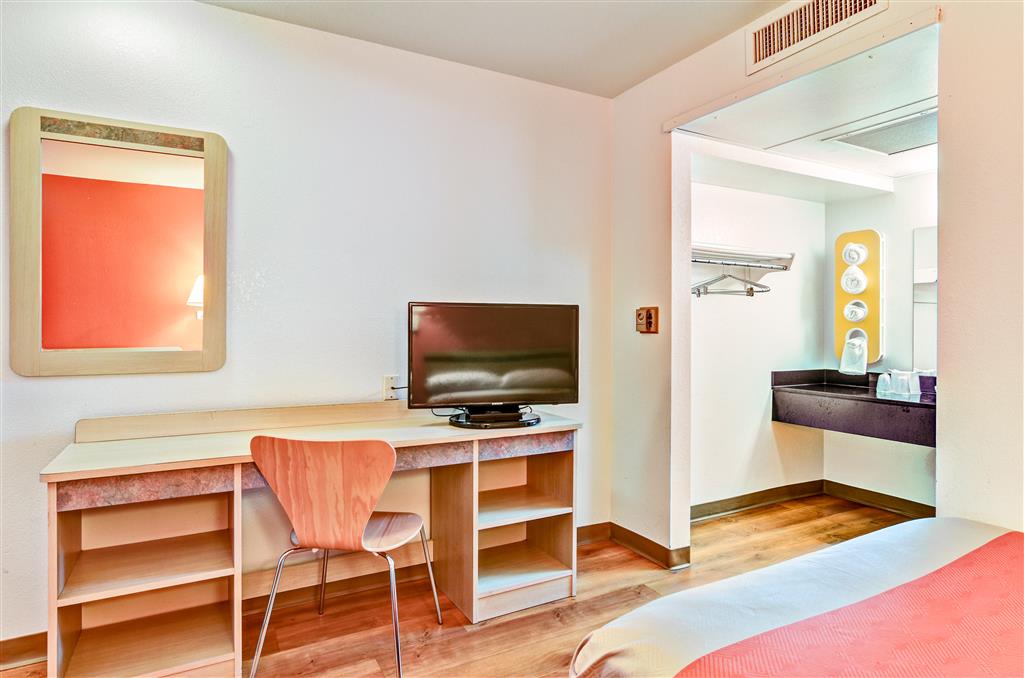 Motel 6 Pittsburgh PA Crafton - photo 14