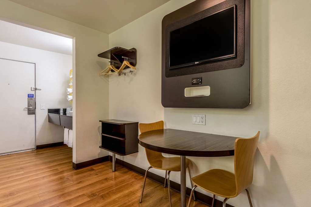 Motel 6 Redlands CA - photo 19