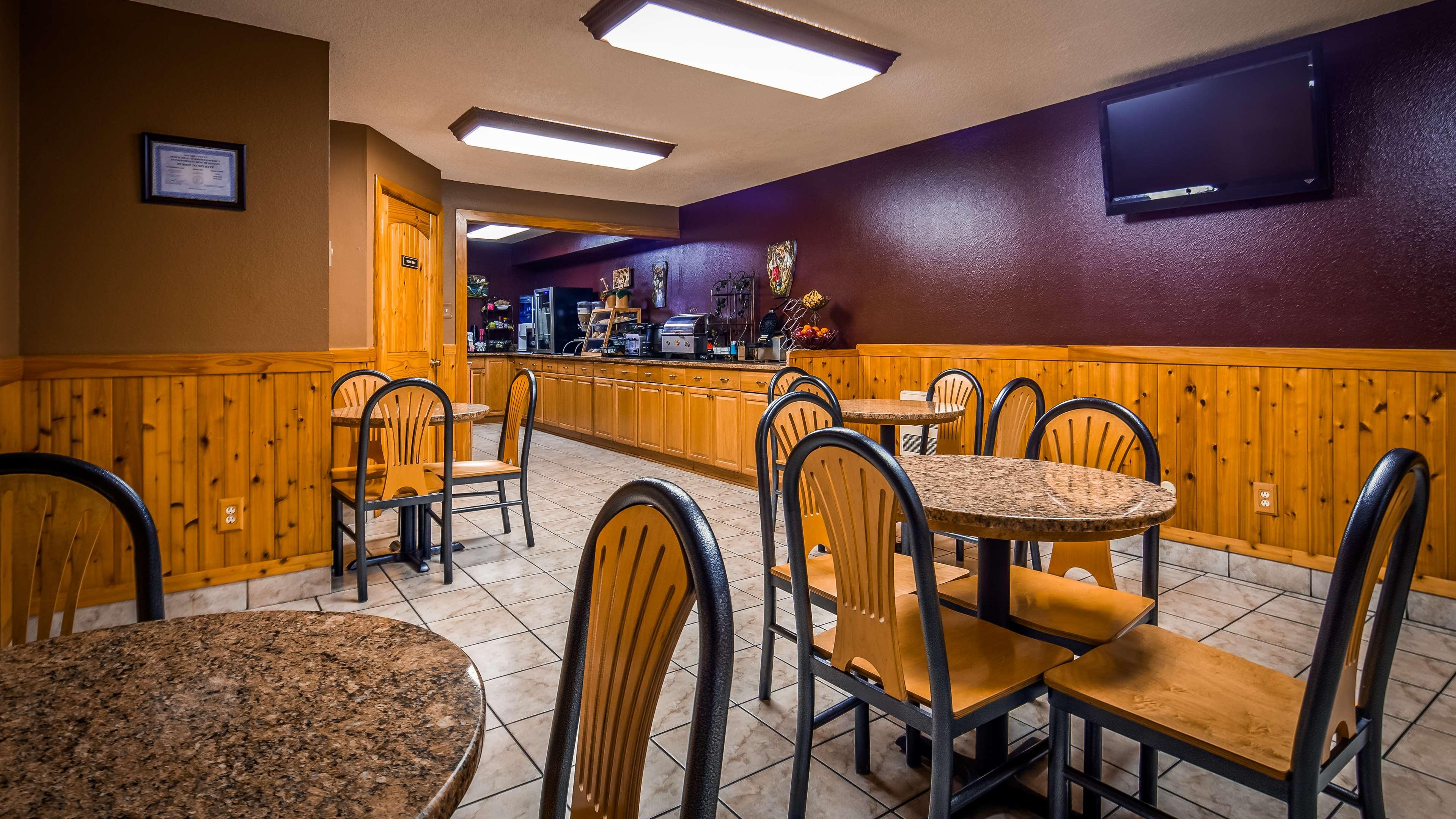 Best Western Inn Of Pinetop - photo 30
