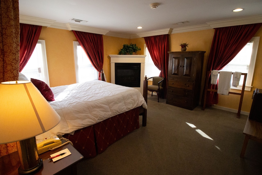 Delamater Inn - photo 30