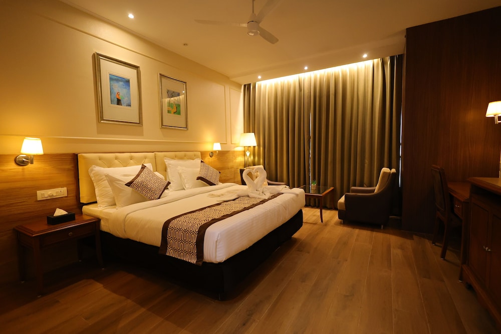 Hotel Aashray Inn in Hubli, India