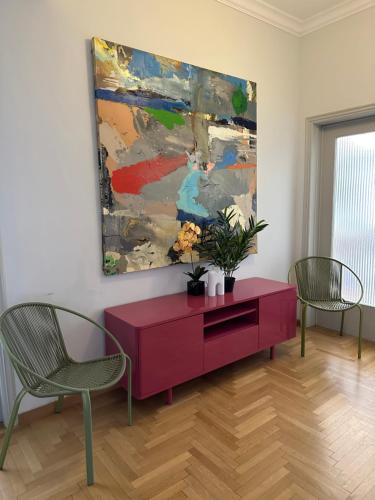 2 BD Apt in Syntagma with Acropolis view — 4-Star Luxury Hotel in Athens, Greece