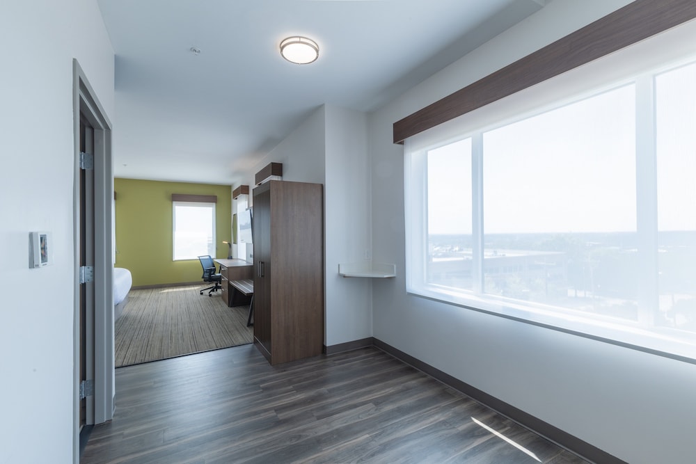 Holiday Inn Express & Suites Columbia Downtown The Vista by IHG - photo 6