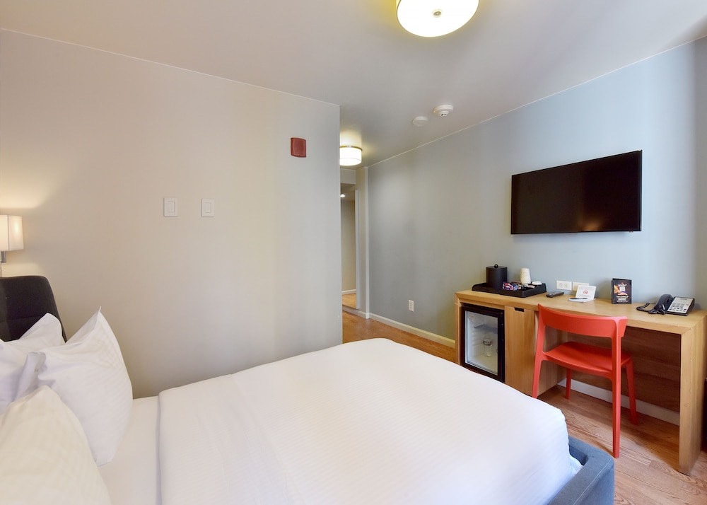 Hotel 32 32 - photo 36