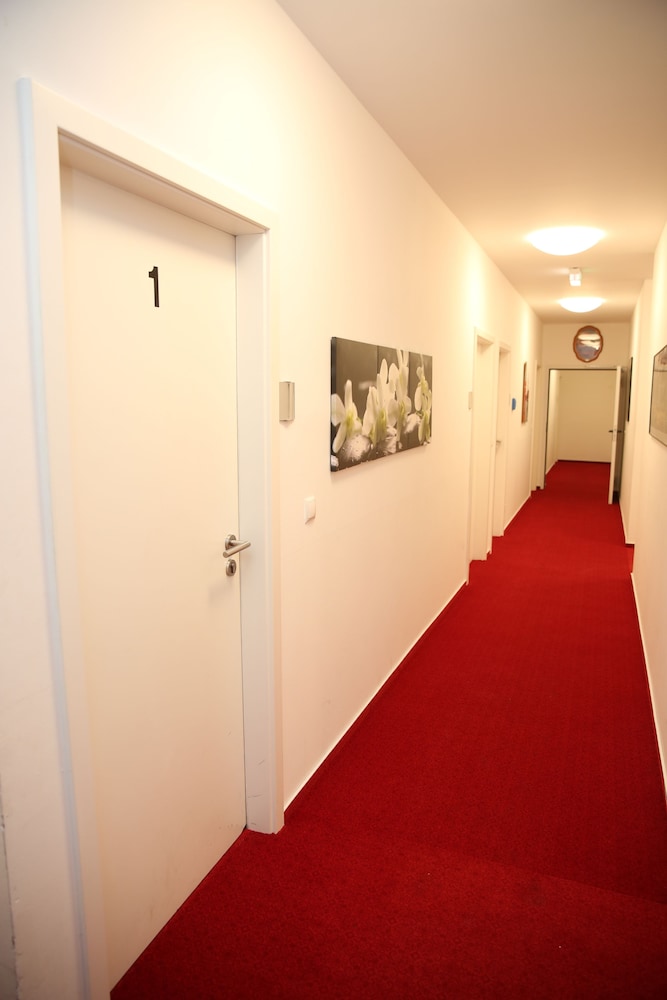 Twinhof - carbon neutral hotel in Hamburg