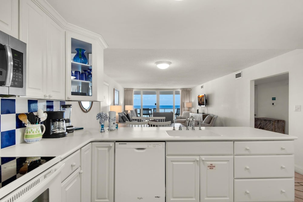 Shoreline Towers 2115 - photo 8