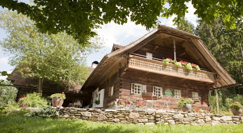 Hotel Schloss Obermayerhofen — hotel in Bad Waltersdorf