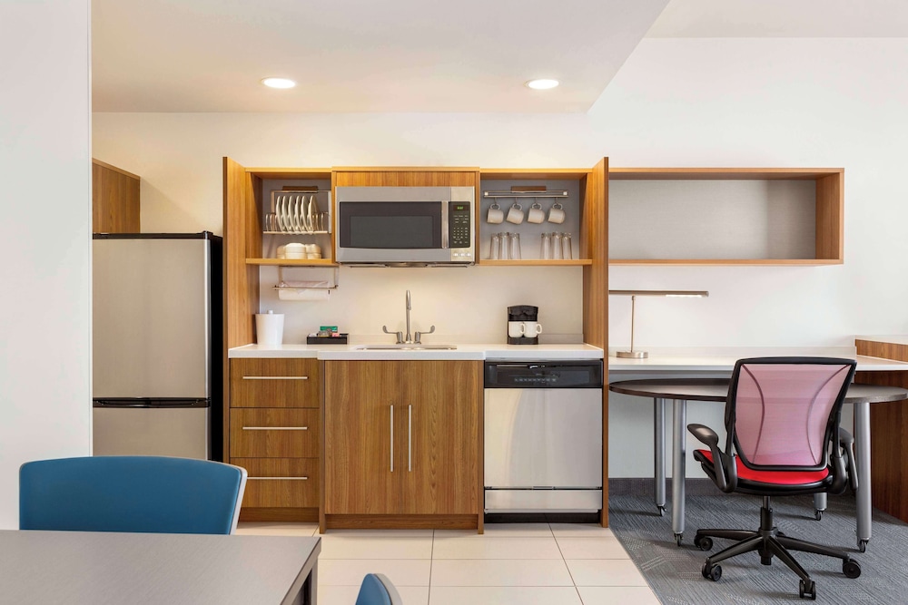 Home2 Suites by Hilton York - photo 15