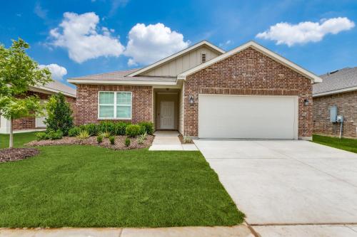 Cozy 4bedroom home near TCU — 4-Star Luxury Hotel in Crowley, United States